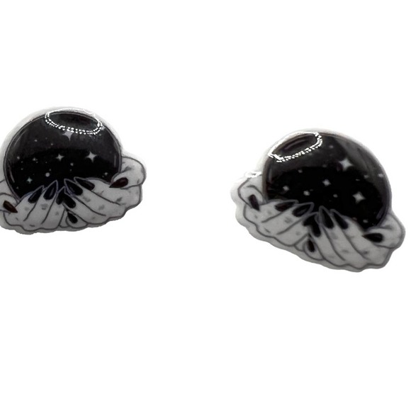 Night Goddess, tarot, hands and stars stud earrings. Small. - Picture 7 of 12